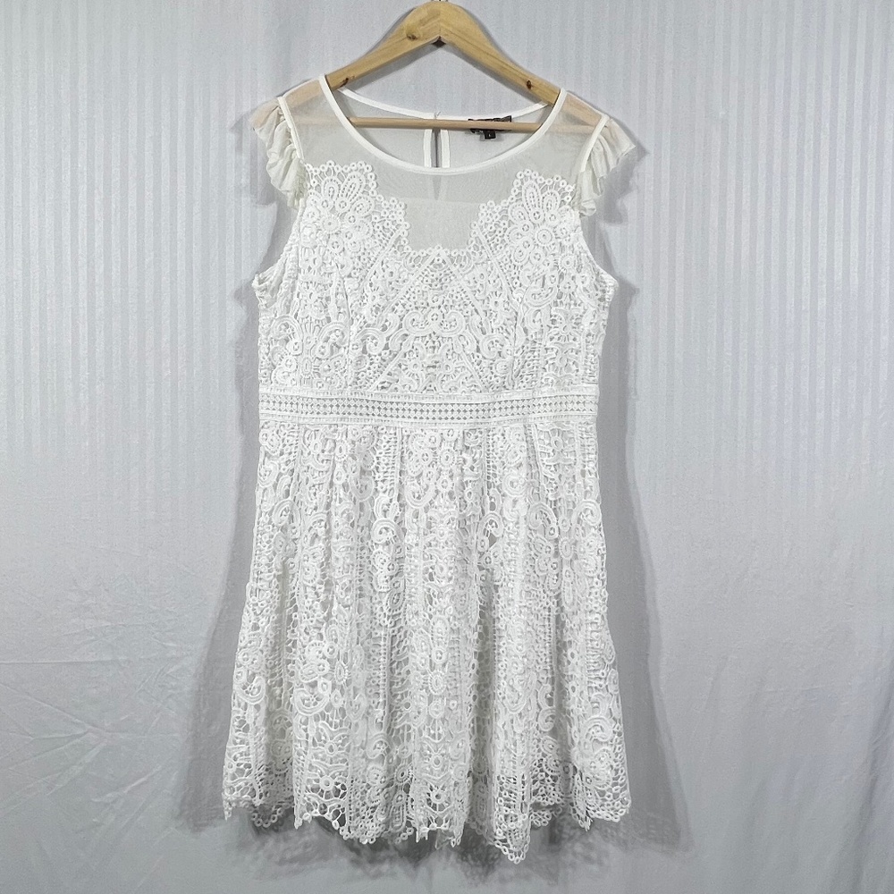 J Gee| lace White ||  Dress